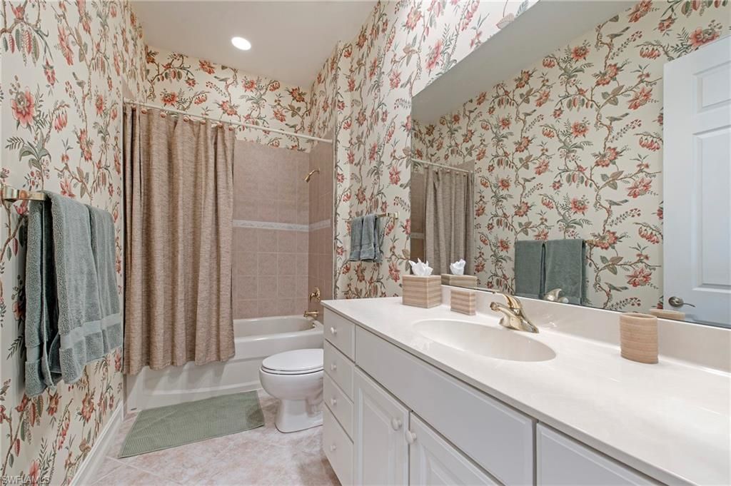 10141 Bellavista Cir , Unit 604, Miromar Lakes, FL 33913 Photo