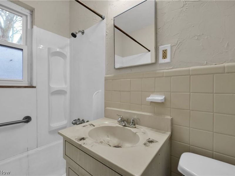 478 E 222nd Street, Unit 1/DN, Euclid, OH 44123 Photo 20