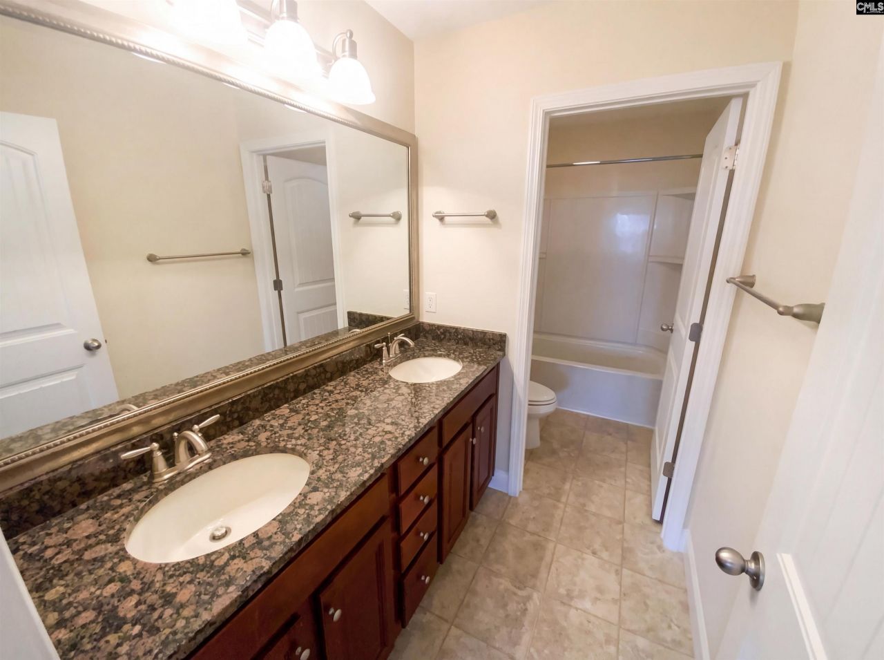 249 Southberry Lane Photo 32