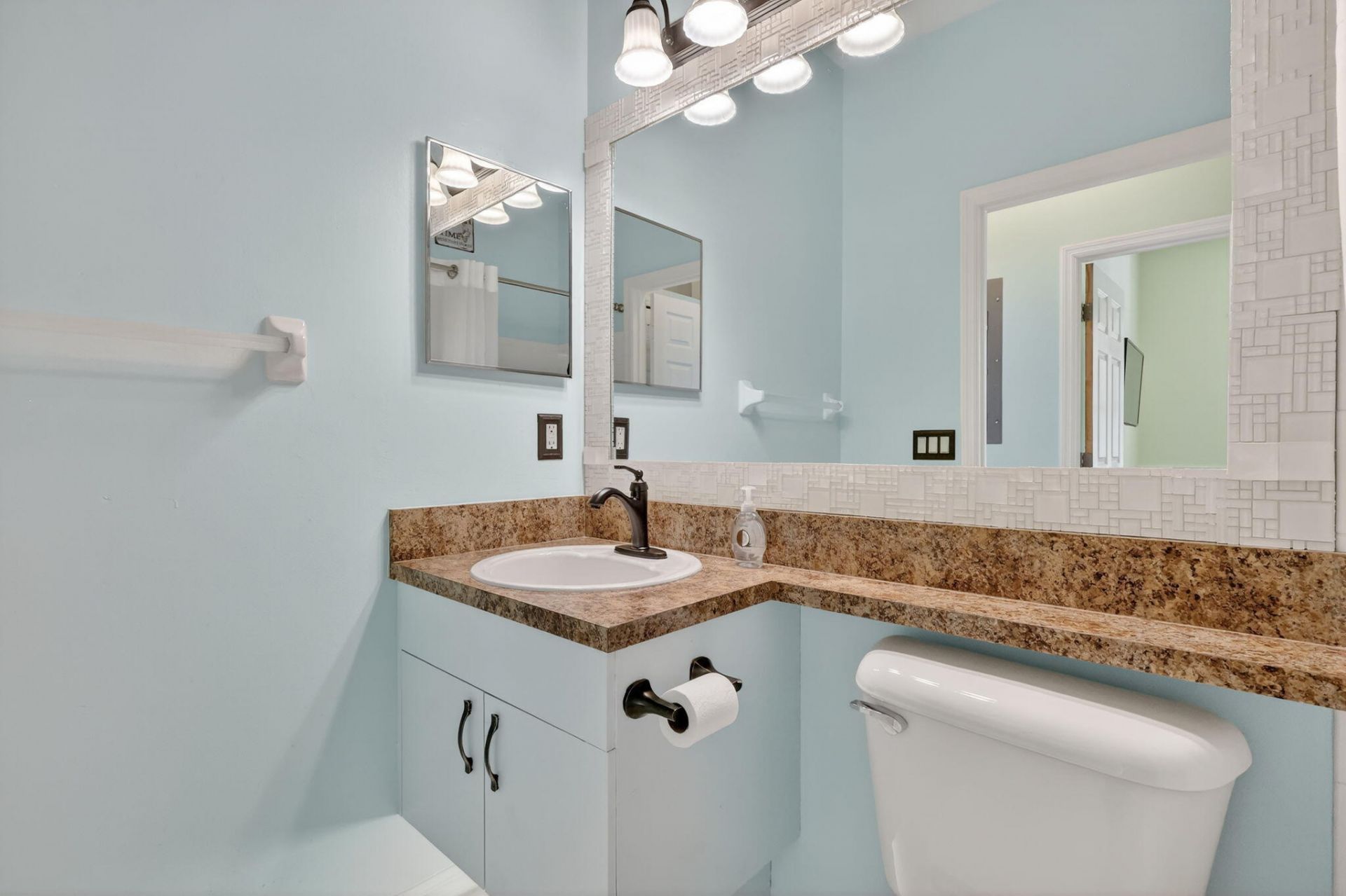 523 NW San Remo Circle, Port Saint Lucie, FL 34986 Photo