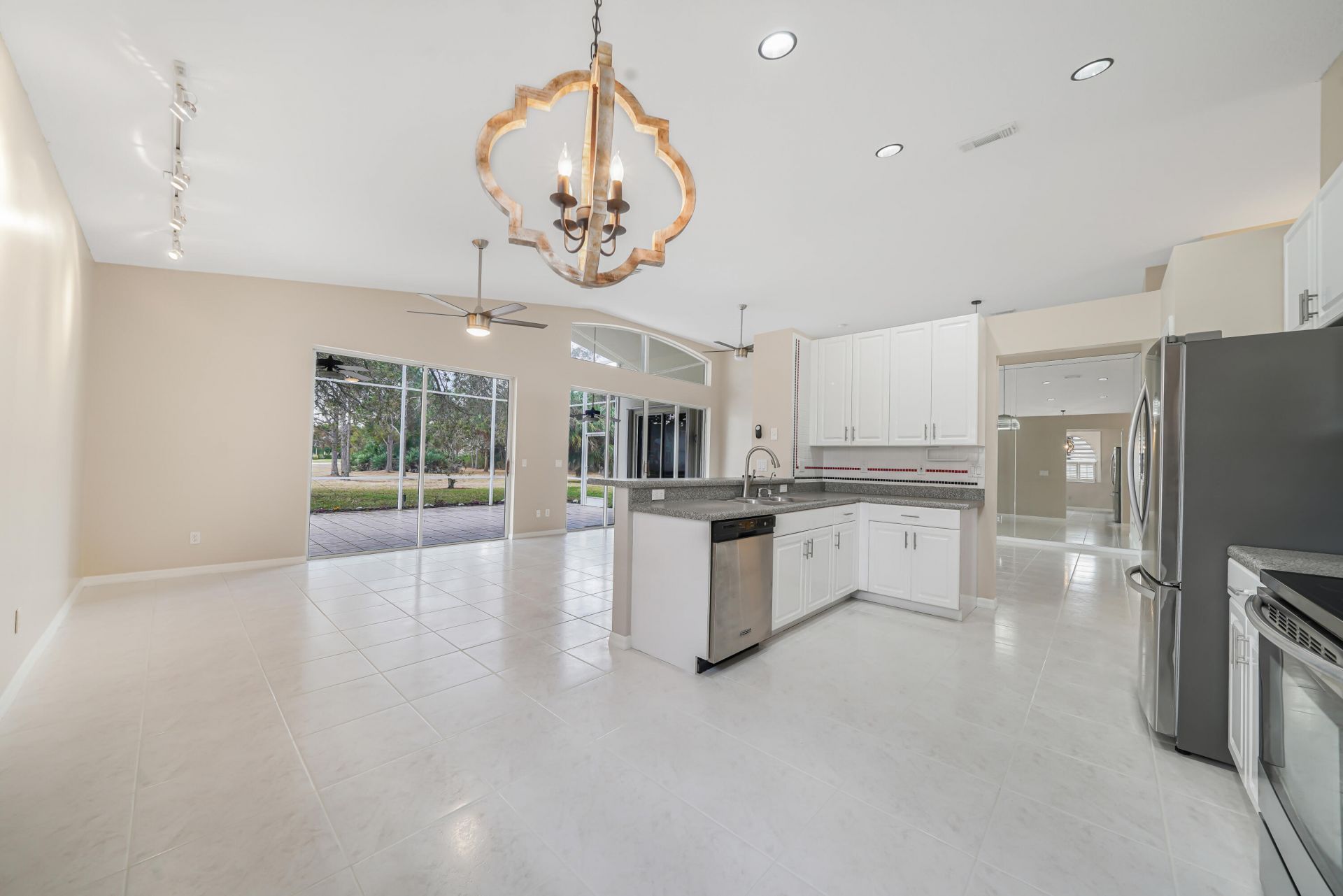 556 SW Saint Georges Bay Sw, Port Saint Lucie, FL 34986 Photo