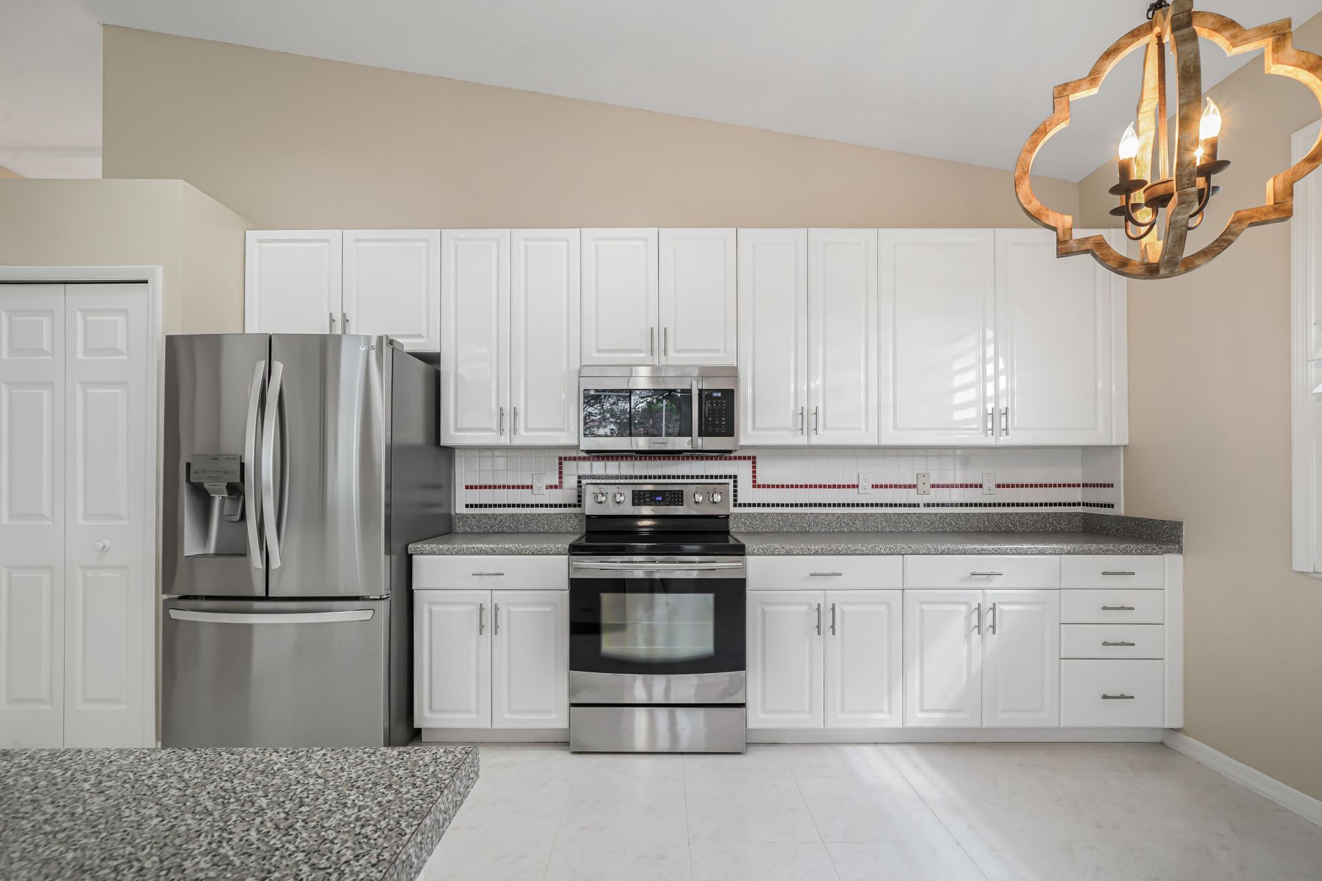 556 SW Saint Georges Bay Sw, Port Saint Lucie, FL 34986 Photo