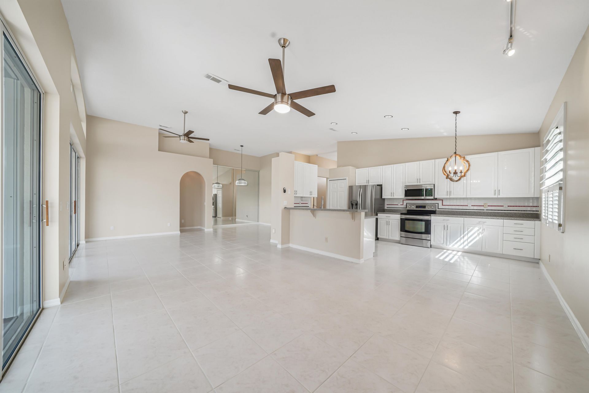 556 SW Saint Georges Bay Sw, Port Saint Lucie, FL 34986 Photo