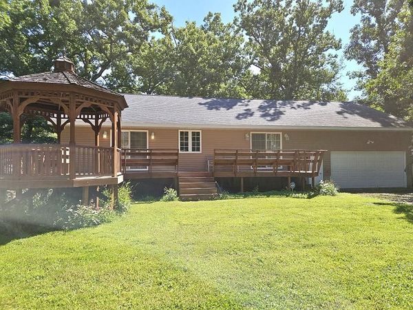 428 Hickory Road, Guttenberg, IA 52052