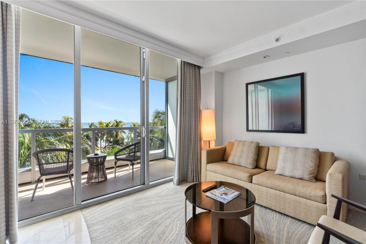4391 Collins Ave, Unit 412, Miami Beach, FL 33140 Photo