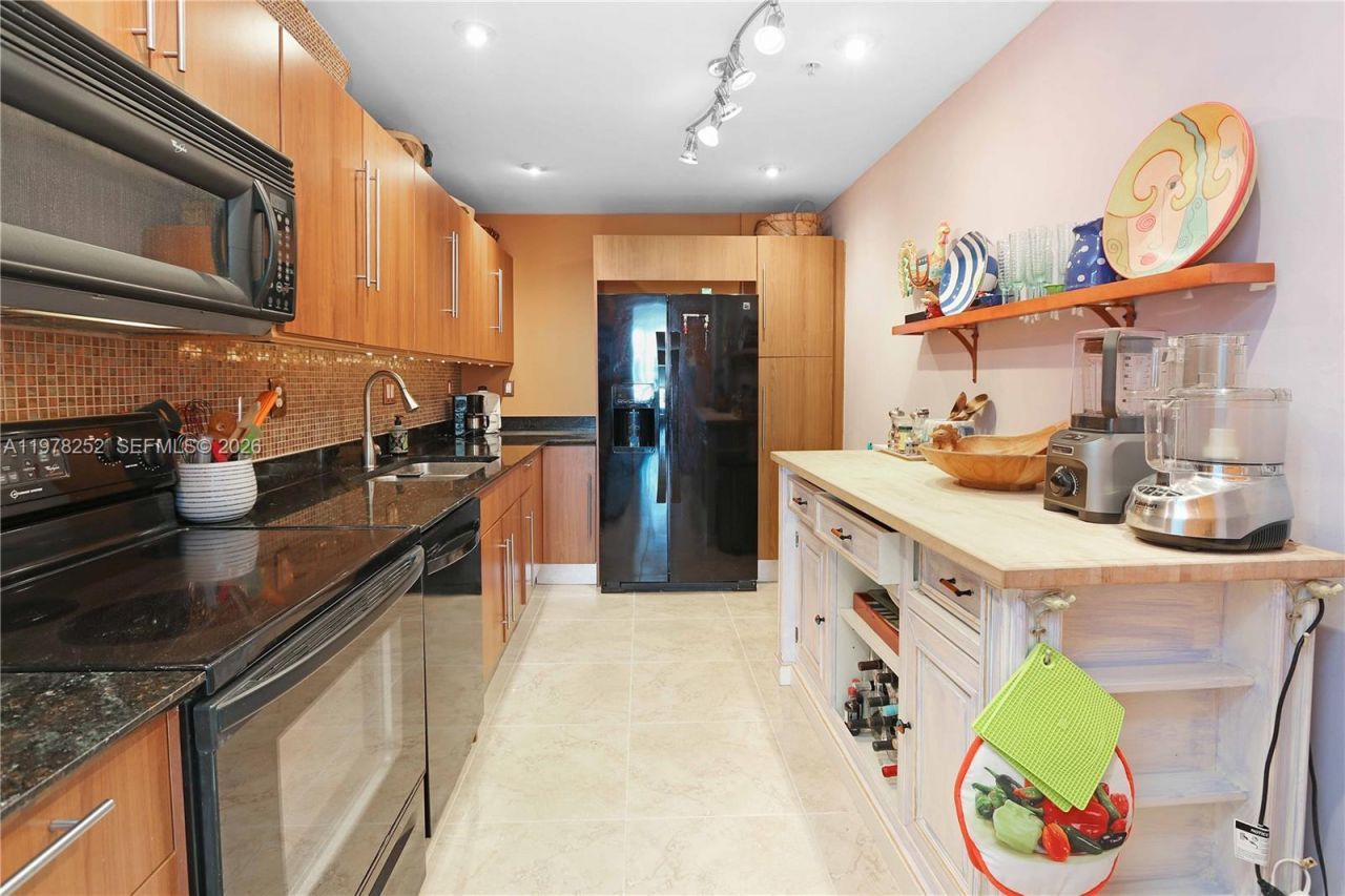 3001 S Ocean Dr , Unit 411, Hollywood, FL 33019 Photo