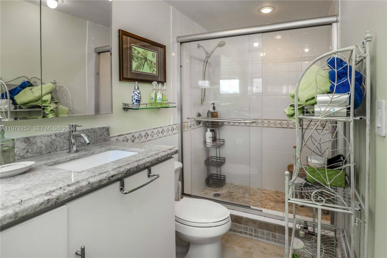 3001 S Ocean Dr , Unit 411, Hollywood, FL 33019 Photo