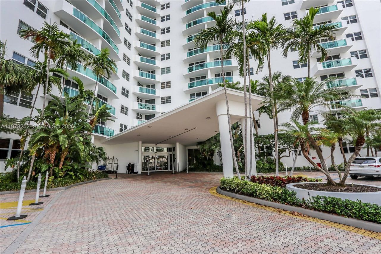 3001 S Ocean Dr , Unit 411, Hollywood, FL 33019 Photo