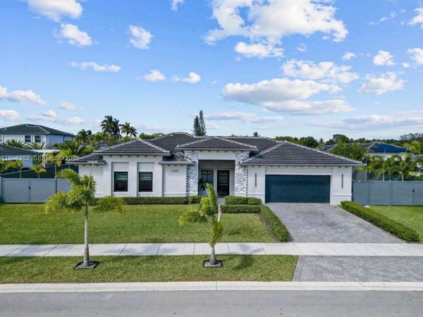 13351 SW 190th St , Miami, FL 33177