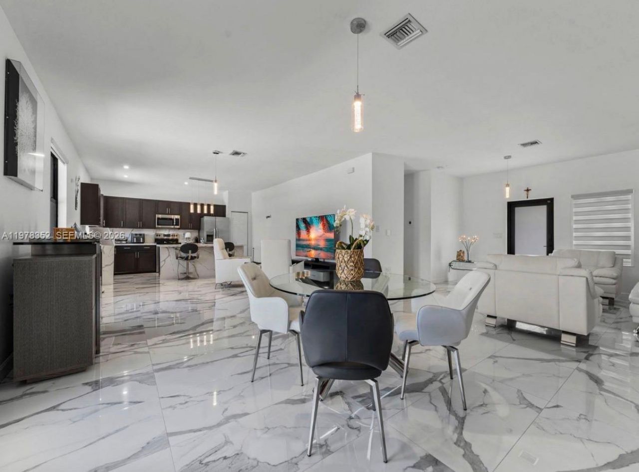 13351 SW 190th St , Miami, FL 33177 Photo