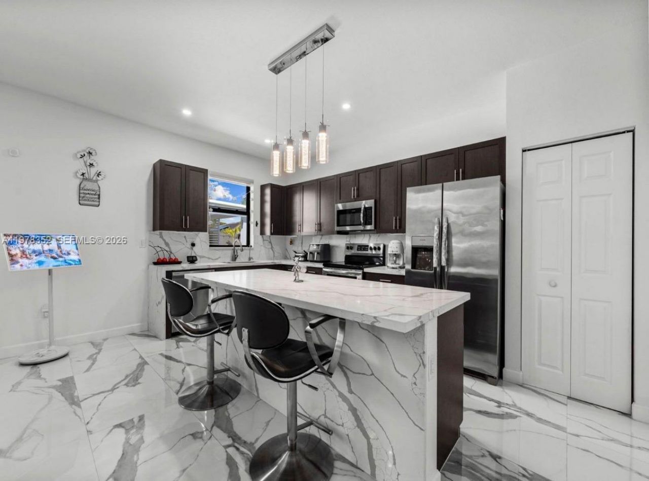 13351 SW 190th St , Miami, FL 33177 Photo