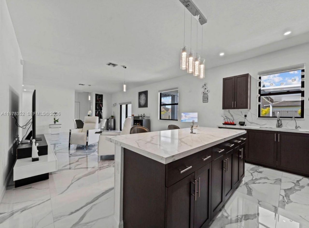 13351 SW 190th St , Miami, FL 33177 Photo