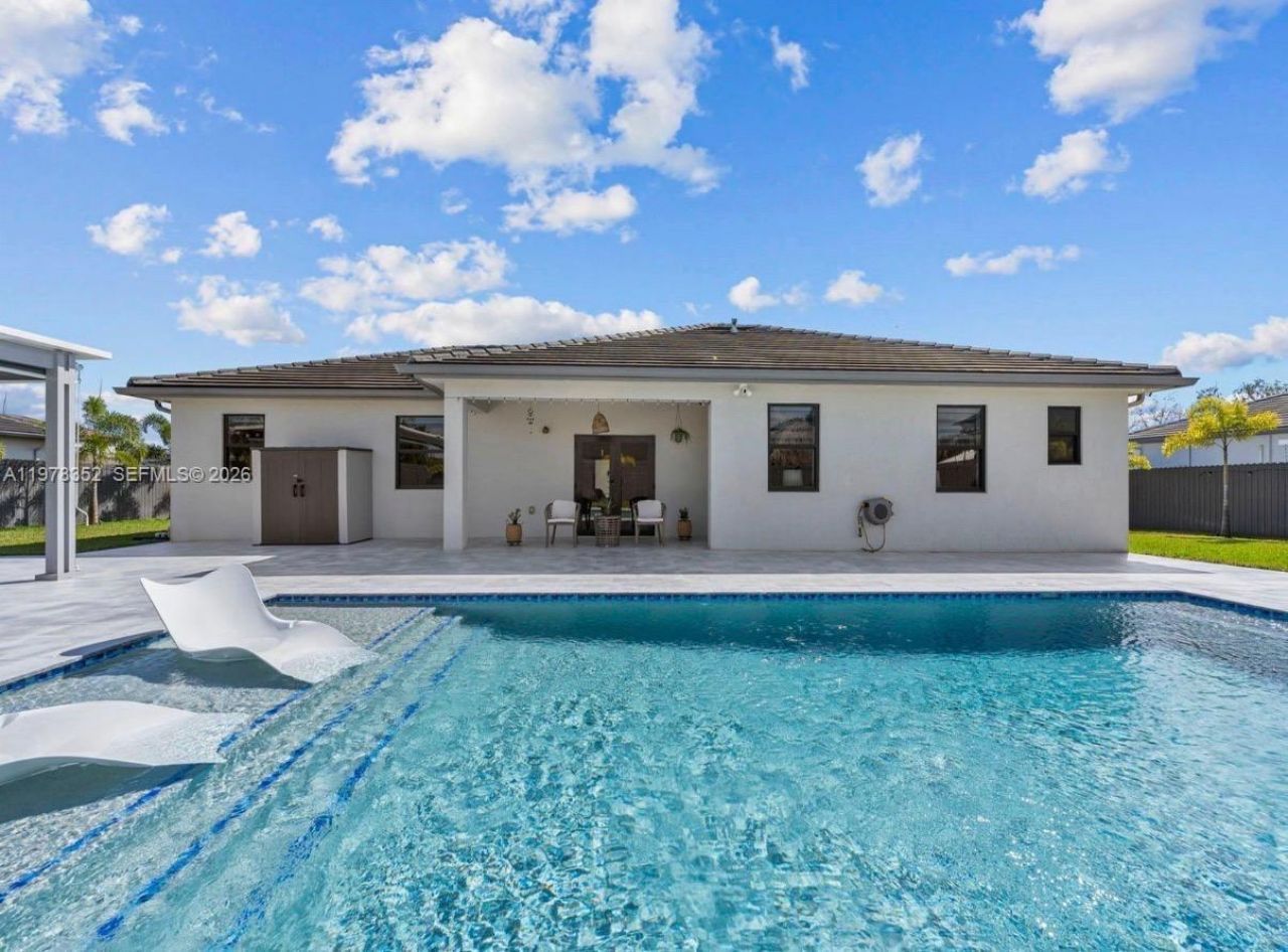 13351 SW 190th St , Miami, FL 33177 Photo