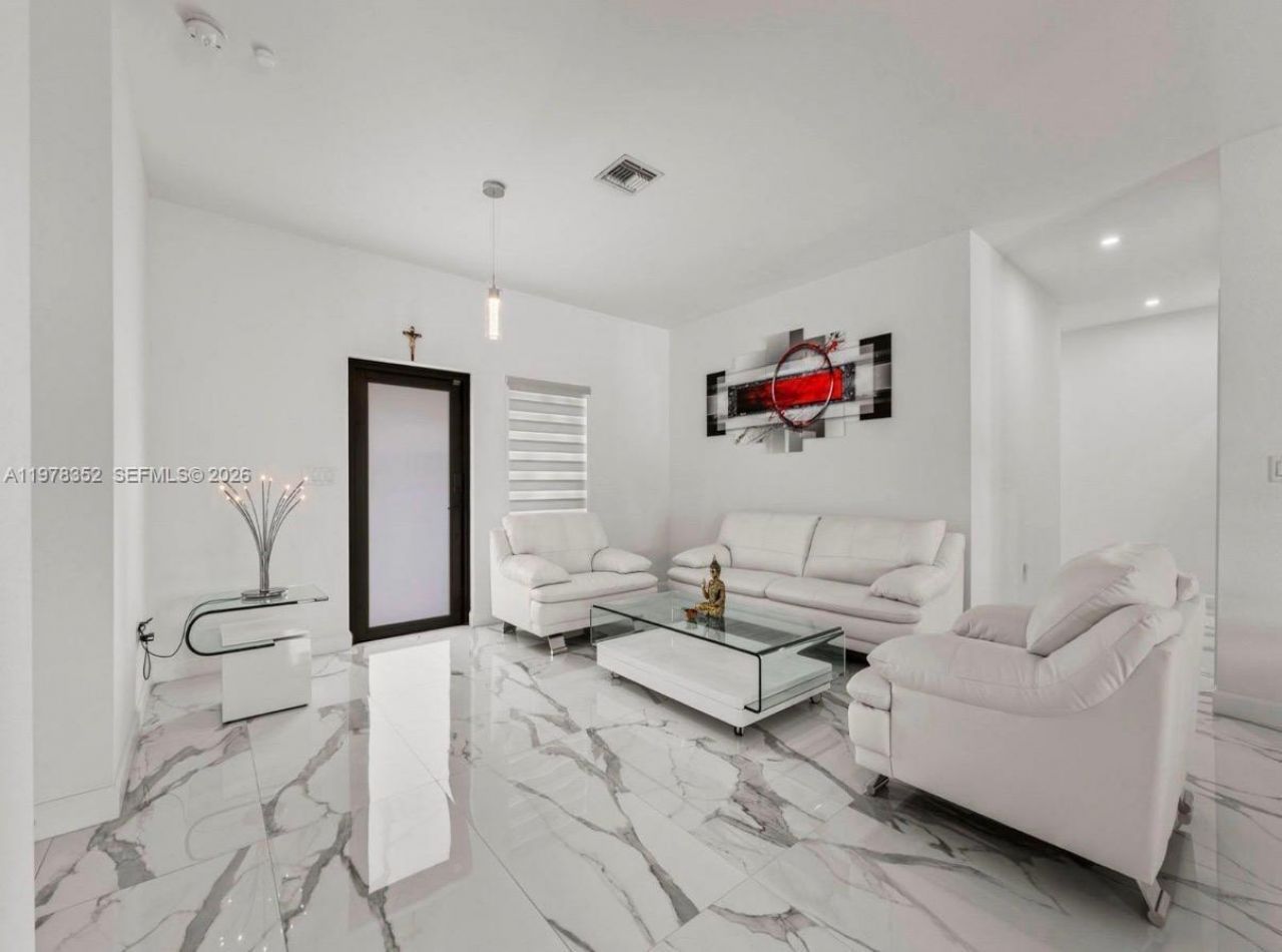 13351 SW 190th St , Miami, FL 33177 Photo