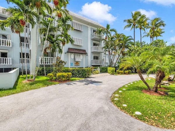 Unit A304, Coral Gables, FL 33146