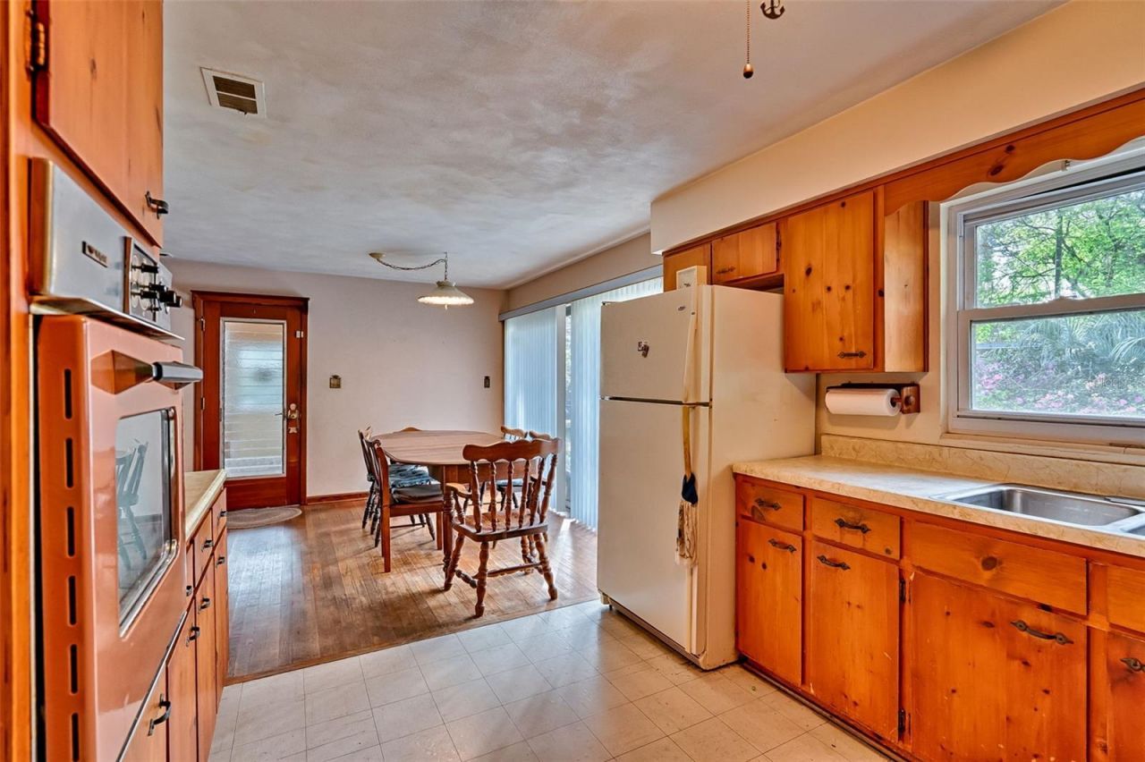 1919 NW 4th Avenue, Gainesville, FL 32603 Photo