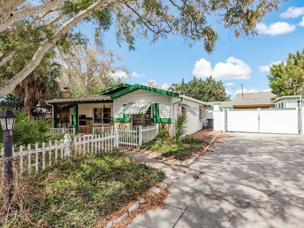 1115 PENNSYLVANIA AVENUE, PALM HARBOR, FL 34683