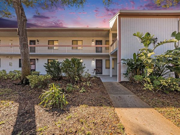 141 LAKEVIEW WAY, Unit 141, OLDSMAR, FL 34677