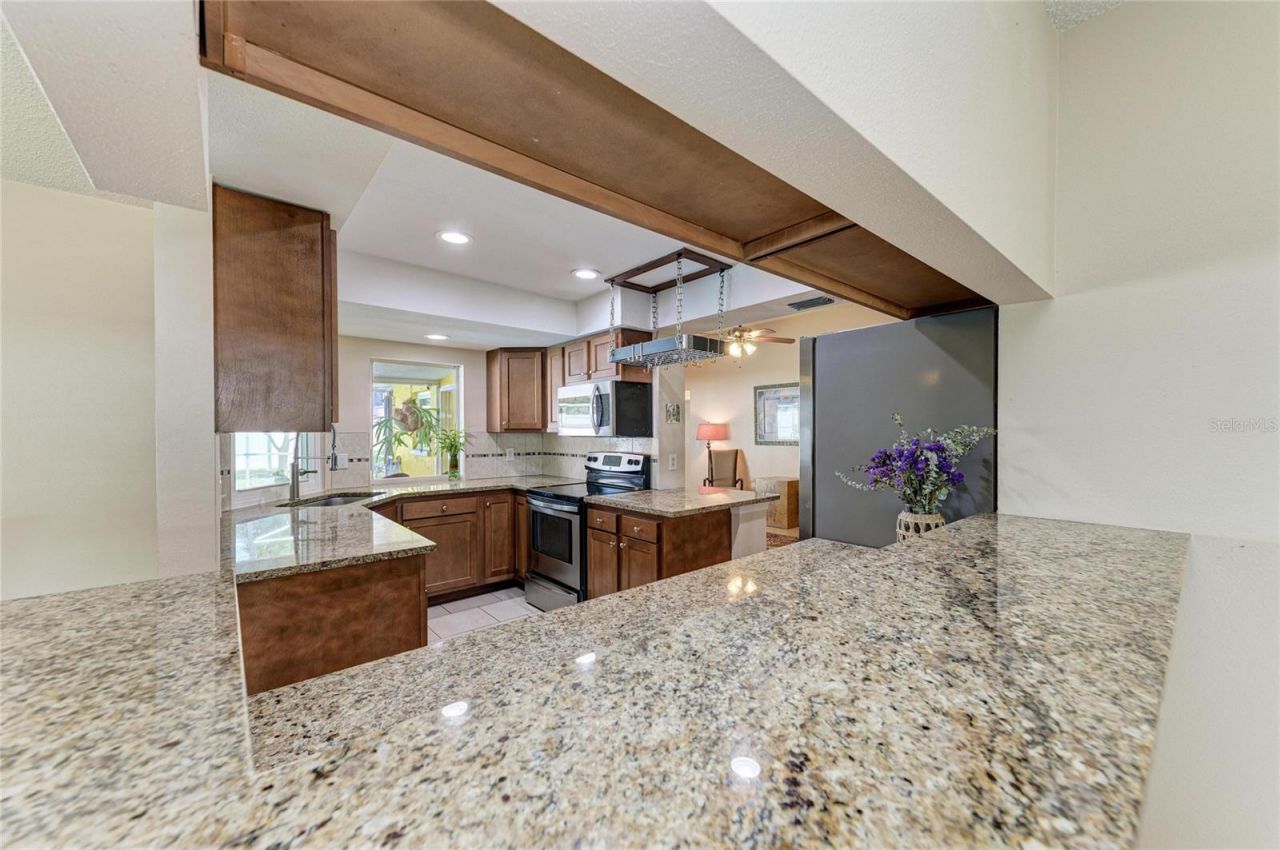 7309 Meadowbrook Drive, Sarasota, FL 34243 Photo