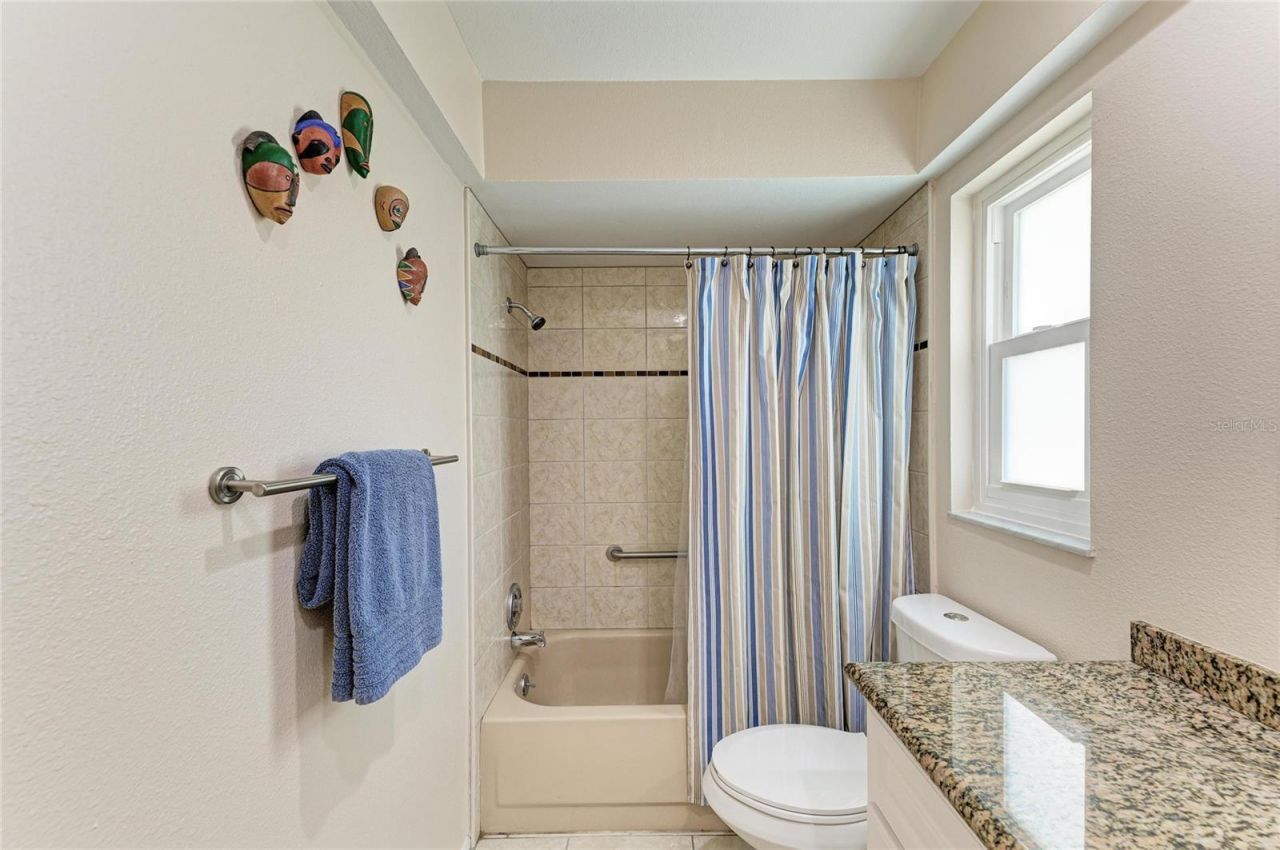 7309 Meadowbrook Drive, Sarasota, FL 34243 Photo