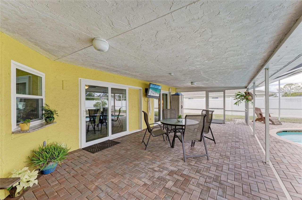 7309 Meadowbrook Drive, Sarasota, FL 34243 Photo