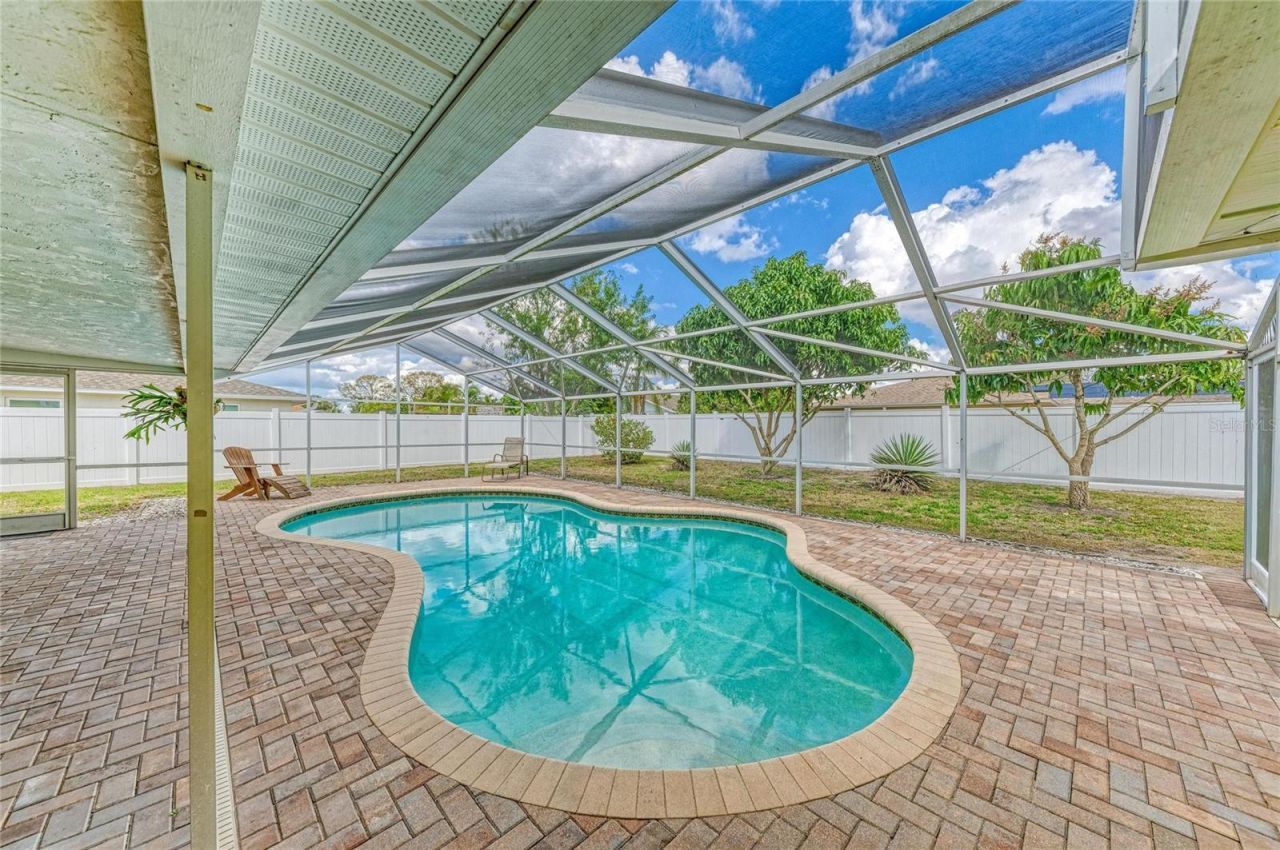 7309 Meadowbrook Drive, Sarasota, FL 34243 Photo
