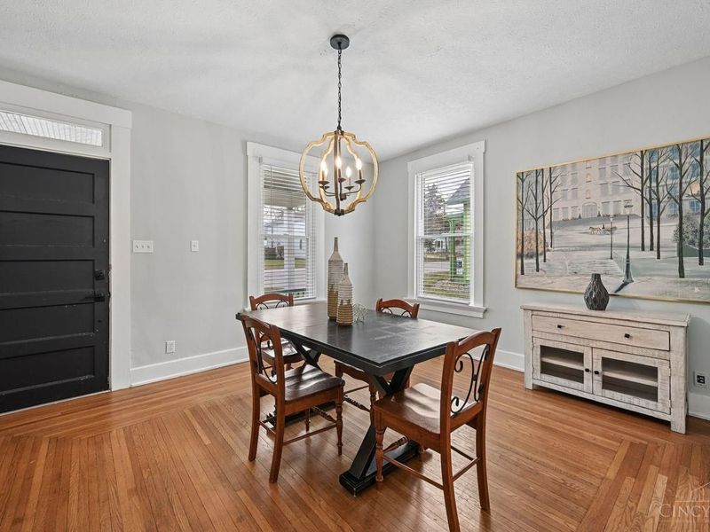 306 E Main Street, Mason, OH 45040 Photo 4