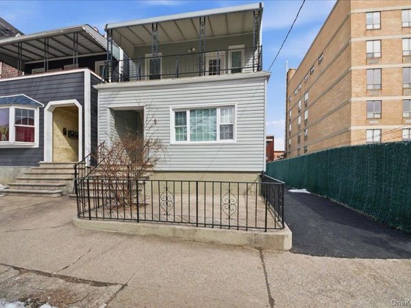 1624 Seddon Street , Bronx, NY 10461