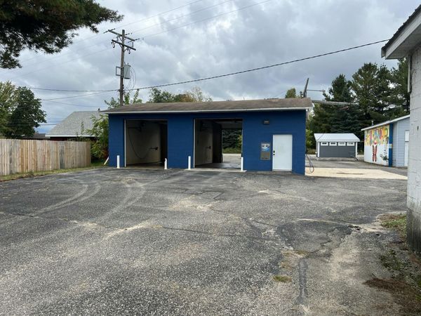 991 S Lakeshore Drive, Lake City, MI 49651