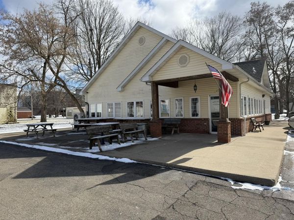 111 W Michigan Avenue, Augusta, MI 49012