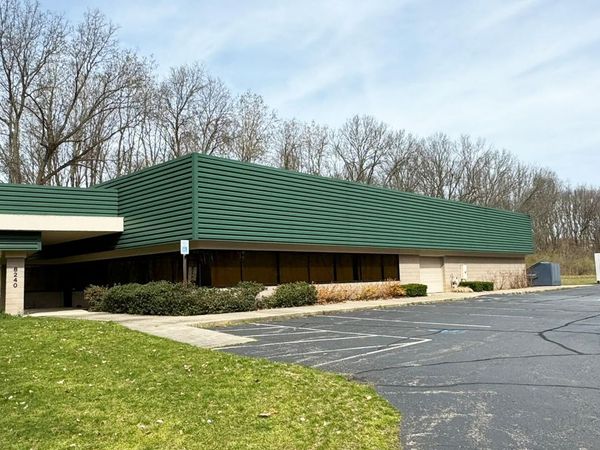 8240 Stadium Drive, Kalamazoo, MI 49009