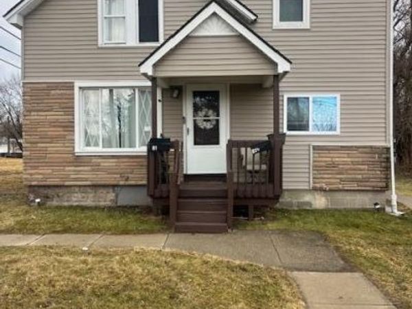 81 Kibbee Street, Mount Clemens, MI 48043