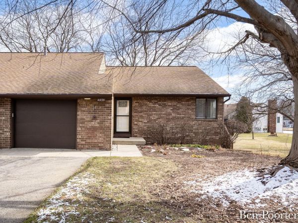 4296 Indian Spring Drive SW, Grandville, MI 49418