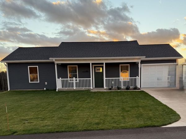 251 Stonecrest Drive, Shelby, MI 49455