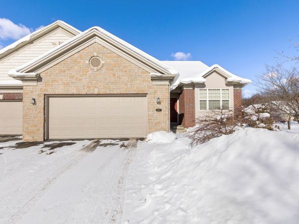 2921 Woodridge Circle NE, Unit 43, Grand Rapids, MI 49525