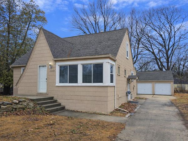 21671 Sunnyview Street, Clinton Twp, MI 48035