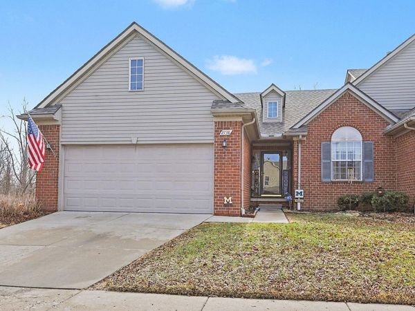 2738 Ambassador Drive, Ypsilanti, MI 48198