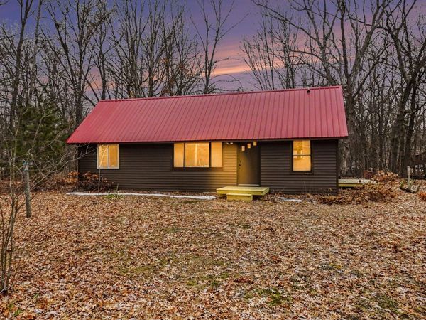 1475 W Echo Drive, White Cloud, MI 49349