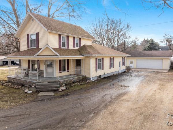 242 S Maple Street, Freeport, MI 49325
