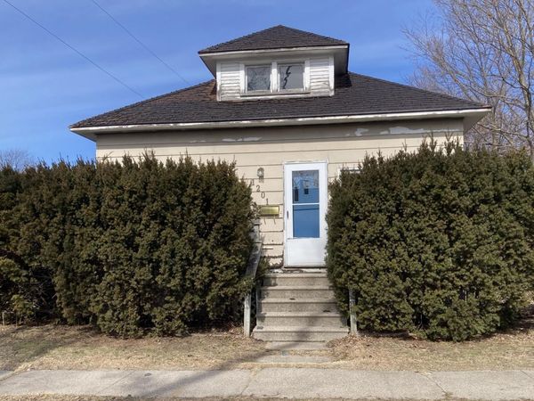 1201 Slayton Avenue, Grand Haven, MI 49417