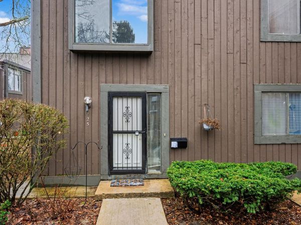 125 Balmoral Court, Kalamazoo, MI 49006