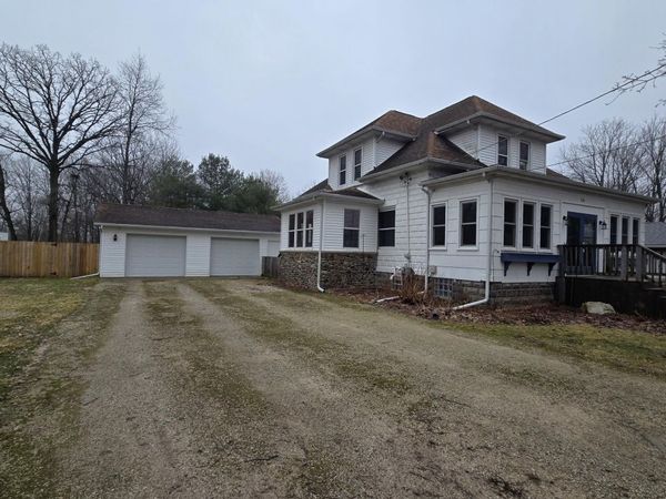 426 S Webster Street, Bellevue, MI 49021