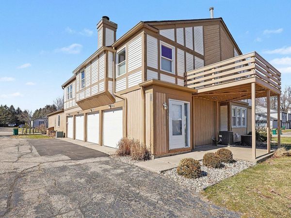 3113 Sturgeon Bay Avenue, Portage, MI 49024