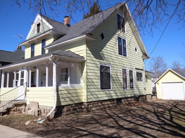 114 W Park Street, Vicksburg, MI 49097