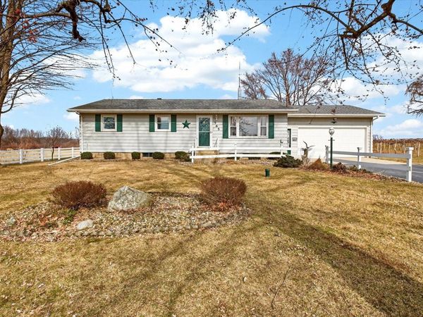 565 E Rockey Weed Road, Berrien Springs, MI 49103