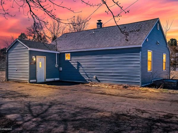 683 E Sternberg Road, Norton Shores, MI 49441