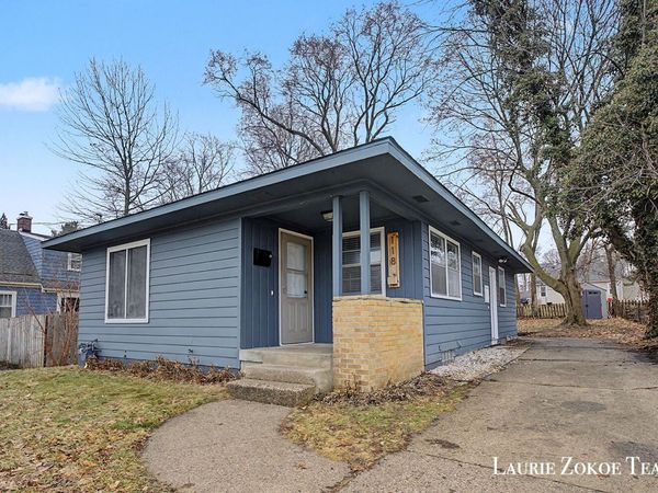 118 Canterbury Street SW, Grand Rapids, MI 49548