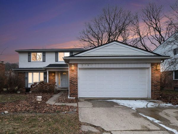 5791 Larkins Drive, Troy, MI 48085