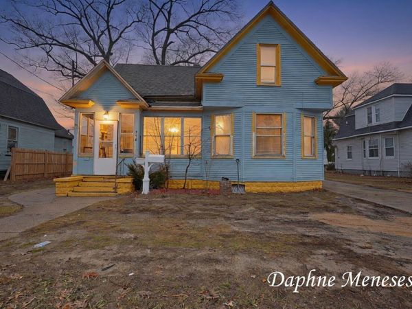 594 E Apple Avenue, Muskegon, MI 49442