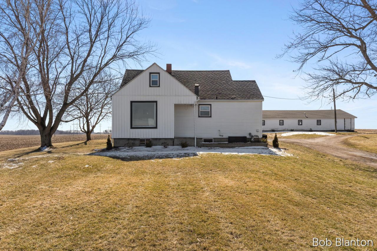 5262 138th Avenue, Holland, MI 49423 Main Photo